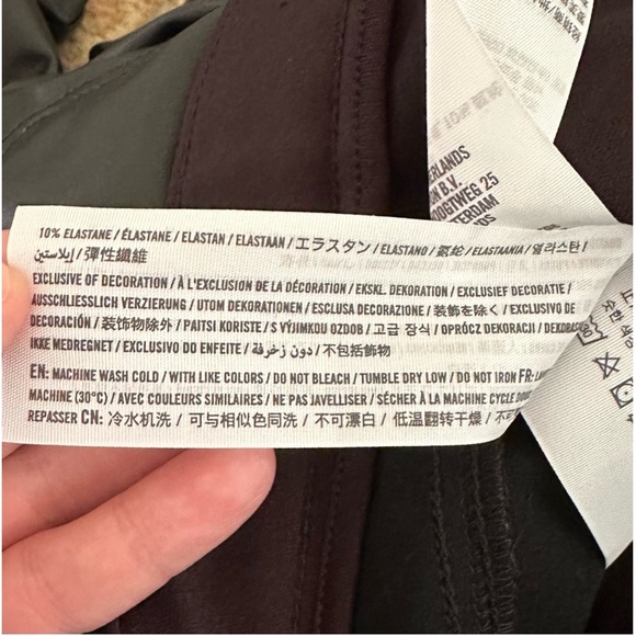 Abercrombie and Fitch Curve Love Vegan Leather Pants - Picture 8 of 11